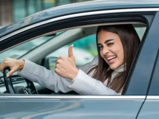 Cada vez menos jóvenes se sacan el carnet de conducir, la DGT busca las razones