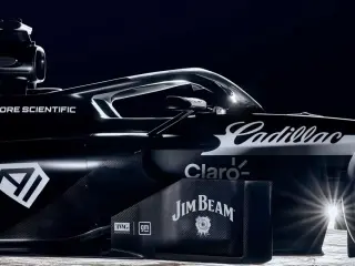 Vista desde uno de los laterales del primer Cadillac en F1
