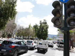 Semáforo apagado durante la mañana del 28 de abril