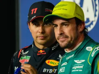 Checo Pérez y Fernando Alonso se reencuentran en el paddock