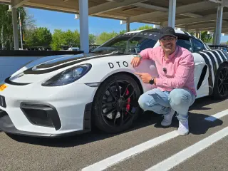 Porsche 718 Cayman  Pirelli P Zero R