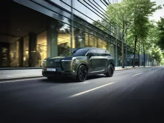El Lexus TX es un SUV 100% eléctrico de seis plazas, que mide 5,1 m.