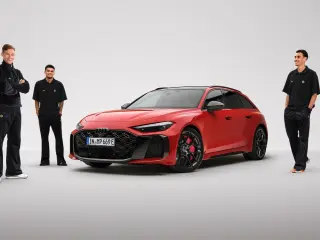 Los jugadores del Bayern de Múnich estrenan nuevo coche
