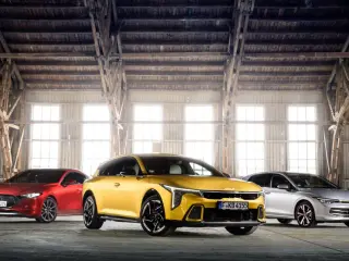 VW Golf 1.5 eTSI, Kia K4 1.6 T-GDI, Mazda3 Skyactiv-G 140.