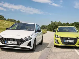 Enfrentamos al Hyundai i20 1.0 T-GDI contra el Peugeot 208 1.2 Turbo