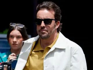Fernando Alonso dará dos vueltas rápidas en Barcelona con un fanático