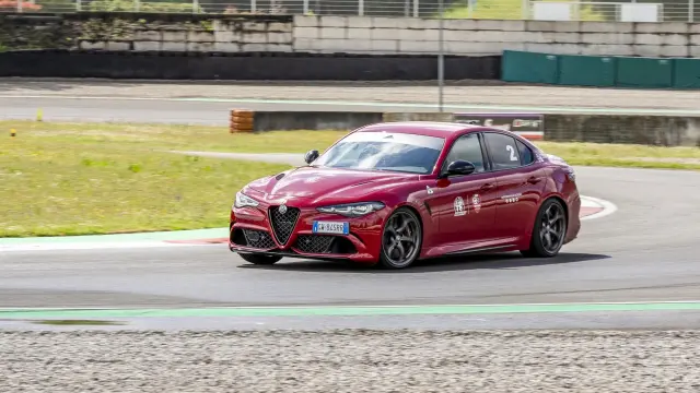Prueba del Alfa Romeo Giulia Quadrifoglio en circuito