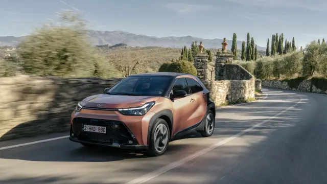Toyota Aygo X Cross Hybrid