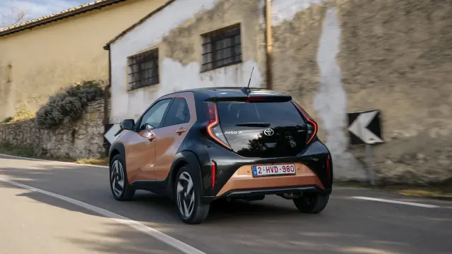 Toyota Aygo X Cross Hybrid