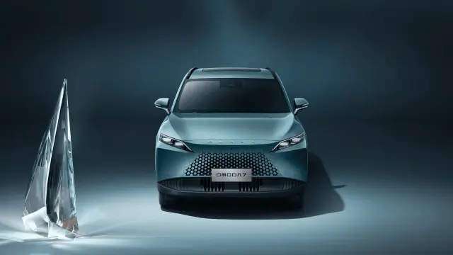Omoda 7.