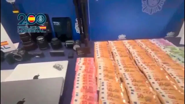 Captura del vídeo difundido por la Policía Nacional del momento de la detención