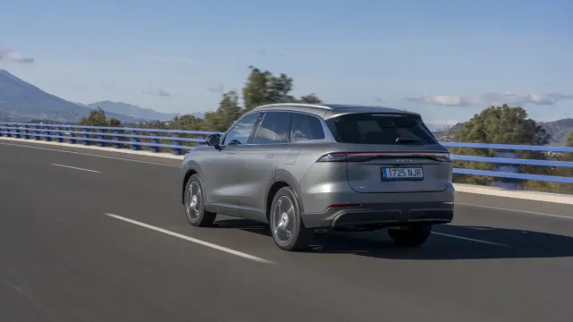 El Ebro s900 PHEV 4x4 destaca por su robustez.