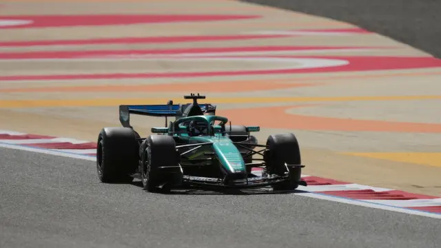 Lance Stroll durante el primer día de test en Baréin