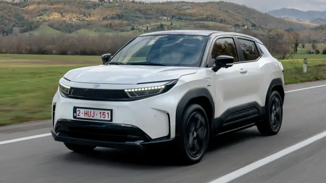 He probado el Toyota Urban Cruiser AWD eléctrico. Morro.