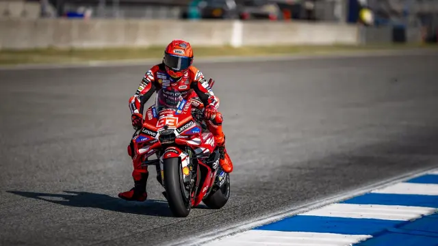 Marc Márquez a lomos de su Ducati.