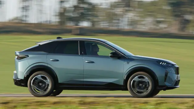 Ya he probado el Peugeot E-3008 Dual AWD. Barrido.