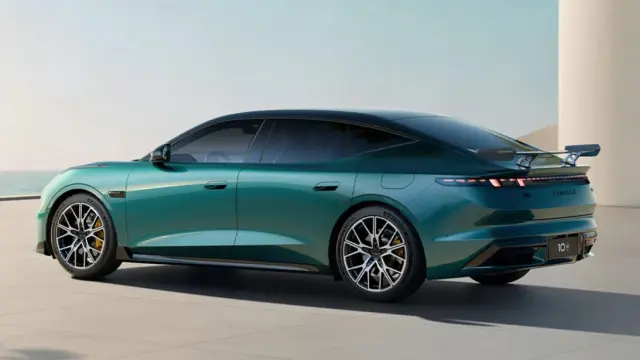 Lynk & Co 10
