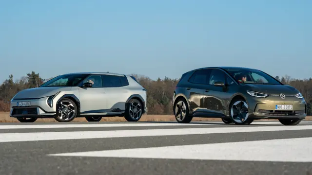 Comparativa del Kia EV4 contra el Volkswagen ID.3. Galería.