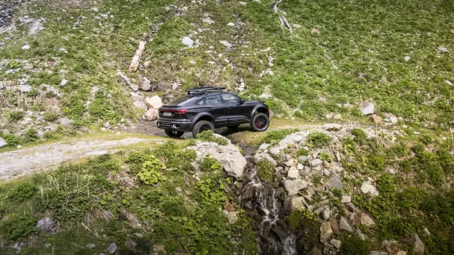 Audi Q6 E-Tron Off-Road Concept