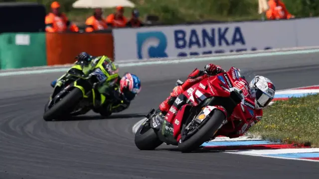 Marc Márquez durante la carrera en Brno