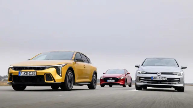 Comparativa del VW Golf 1.5 eTSI, Kia K4 1.6 T-GDI, Mazda3 Skyactiv-G 140. Morros.