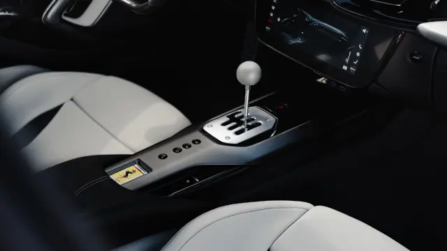 Ferrari 12Cilindri Manuale
