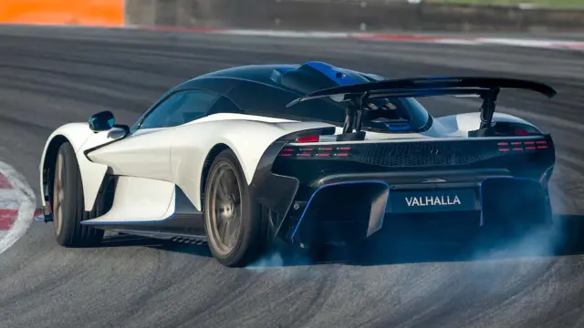 Ya he probado el Aston Martin Valhalla. Zaga.