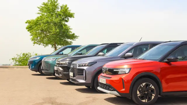 Guía de compra coches por 20.000 euros: BYD Atto 2 DM-i, Opel Frontera EV, Dacia Duster, Ebro s400 y Jaecoo 5