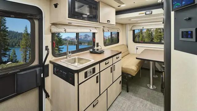 Winnebago Elora