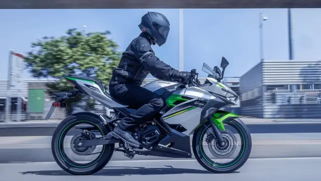 Kawasaki Ninja e-1