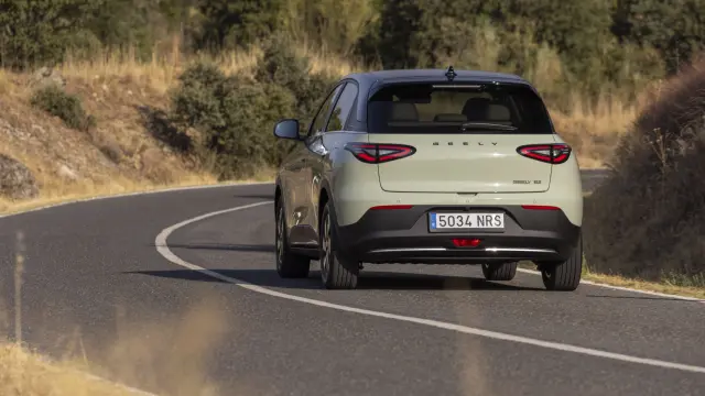 Geely E2