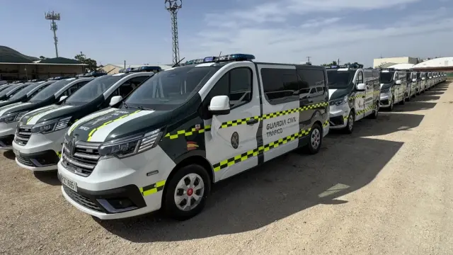 Los agentes estrenan nueva flota de vehículos