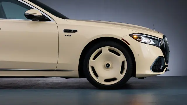 Mercedes-Maybach S 680 Lebron James