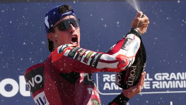 Marc Márquez celebrando esta temporada en el podio