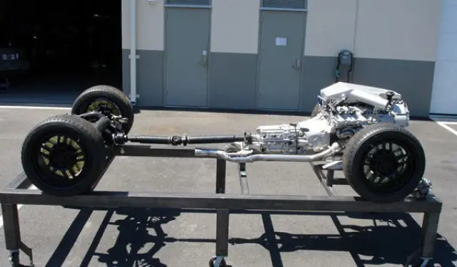 BMW M3 E30 motor V10 chasis