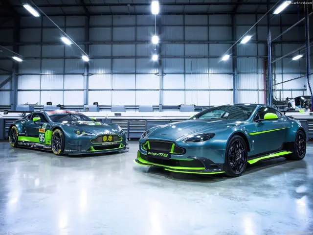 Aston Martin Vantage GT8