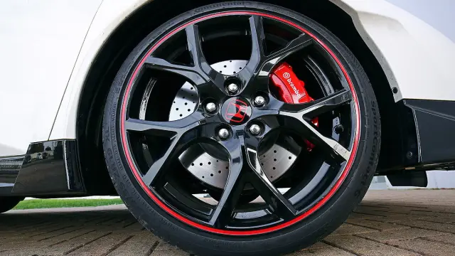 Honda Civic Type R llanta