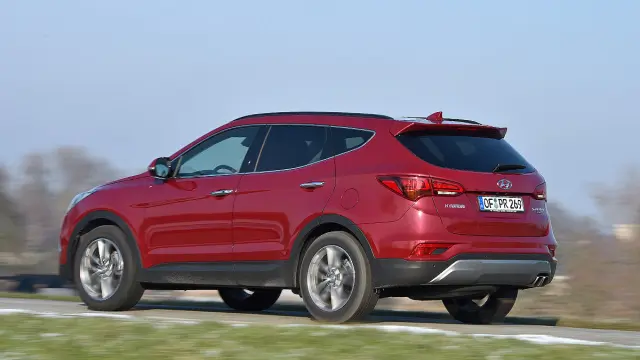 Hyundai Santa Fe lateral zaga 3 cuartos