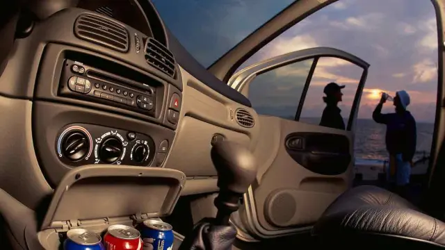 Interior del Renault Scenic de 1996