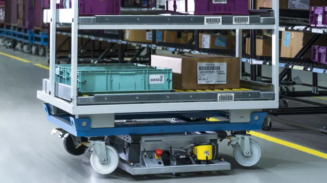 robot autonomo bmw logistica