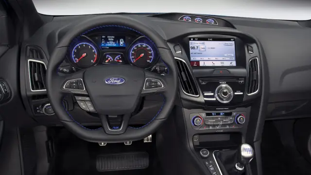 interior focus rs