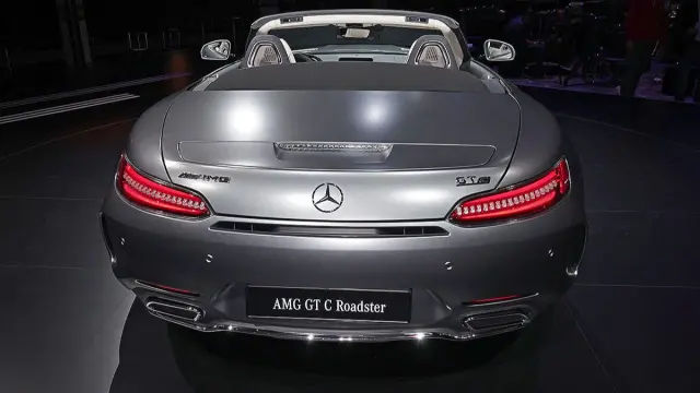 Mercedes AMG GT C Roadster trasera