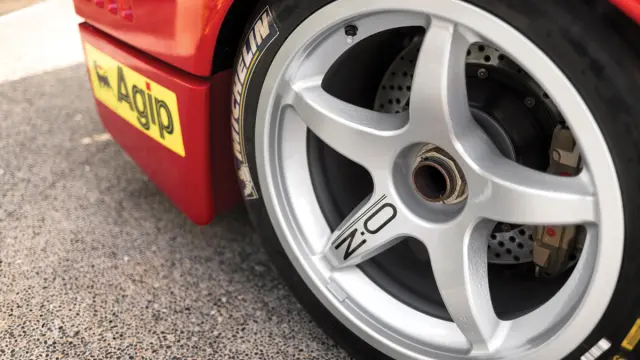Ferrari F40 LM llanta