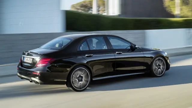 Mercedes-AMG E43 4Matic tres cuartos trasera