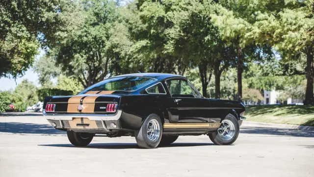 Ford Mustang GT350H Hertz trasera