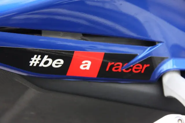 Aprilia Tuono 1100 RR. ¡Be a Racer!