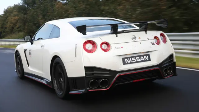 Nissan GTR Nismo Nurburgring trasera