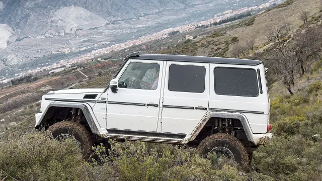 Prueba: Mercedes G 500 4x4² offroad lateral
