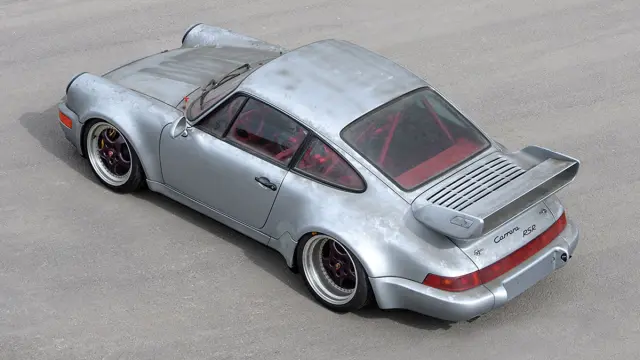 subasta Porsche 911 RSR 3.8 de 1993 sin usar trasera tres cuartos