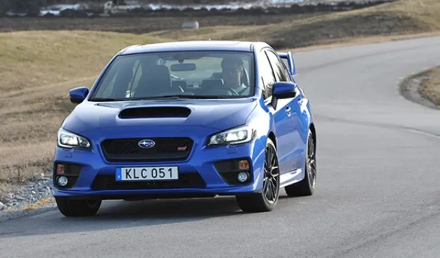 Frontal del Subaru WRX STI
